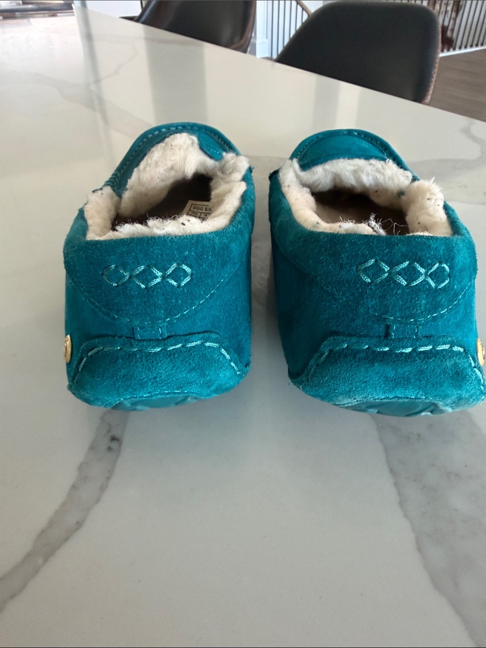 UGG Women’s Ansley Teal Suede Shearling-Lined Moccasin Slippers. Size 8. - Picture 5 of 11